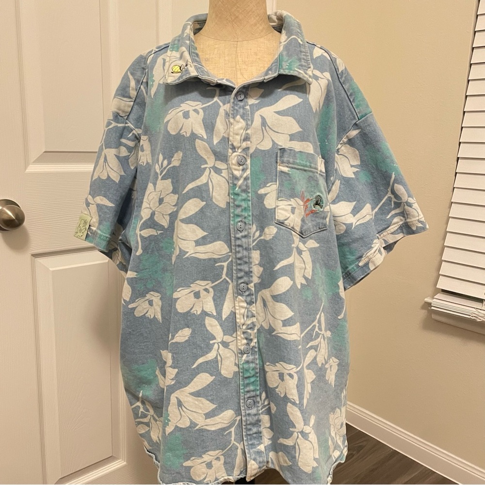 NWOT Disney princess Tiana Men’s Button-Up Shirt Size XXL